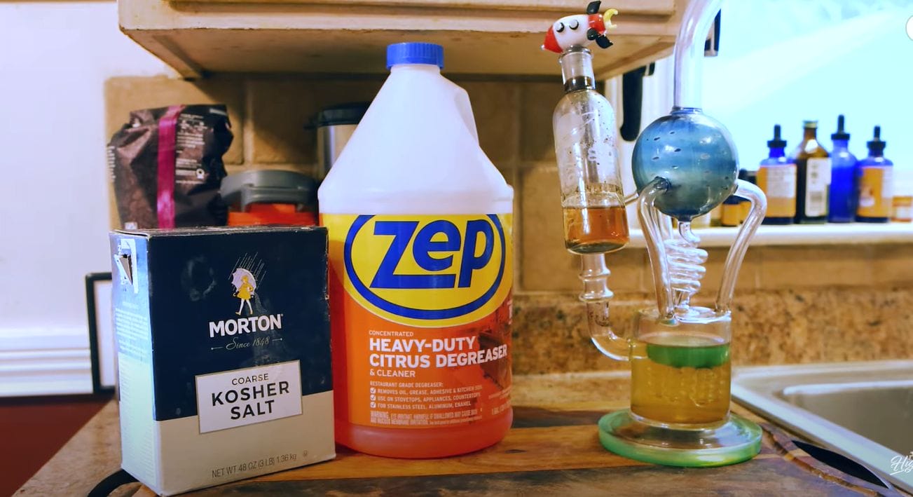 How To Clean A Bong