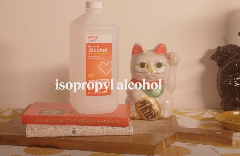Cleaning products for removing odors from silicone bongs